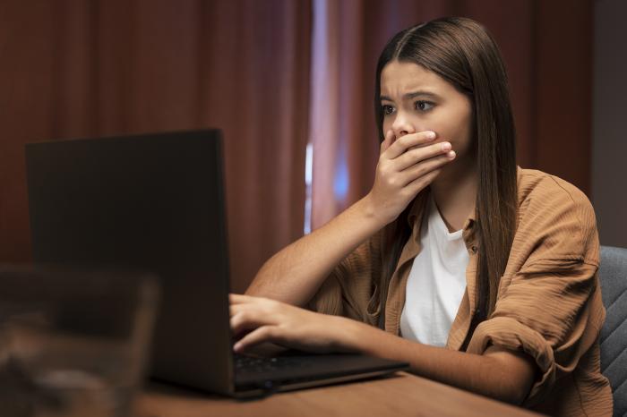 Lei penaliza bullying e cyberbullying em condomínios